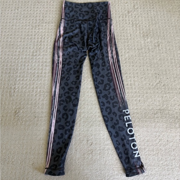 Peloton High waisted Leopard Print Leggings XS Activewear - Picture 3 of 4
